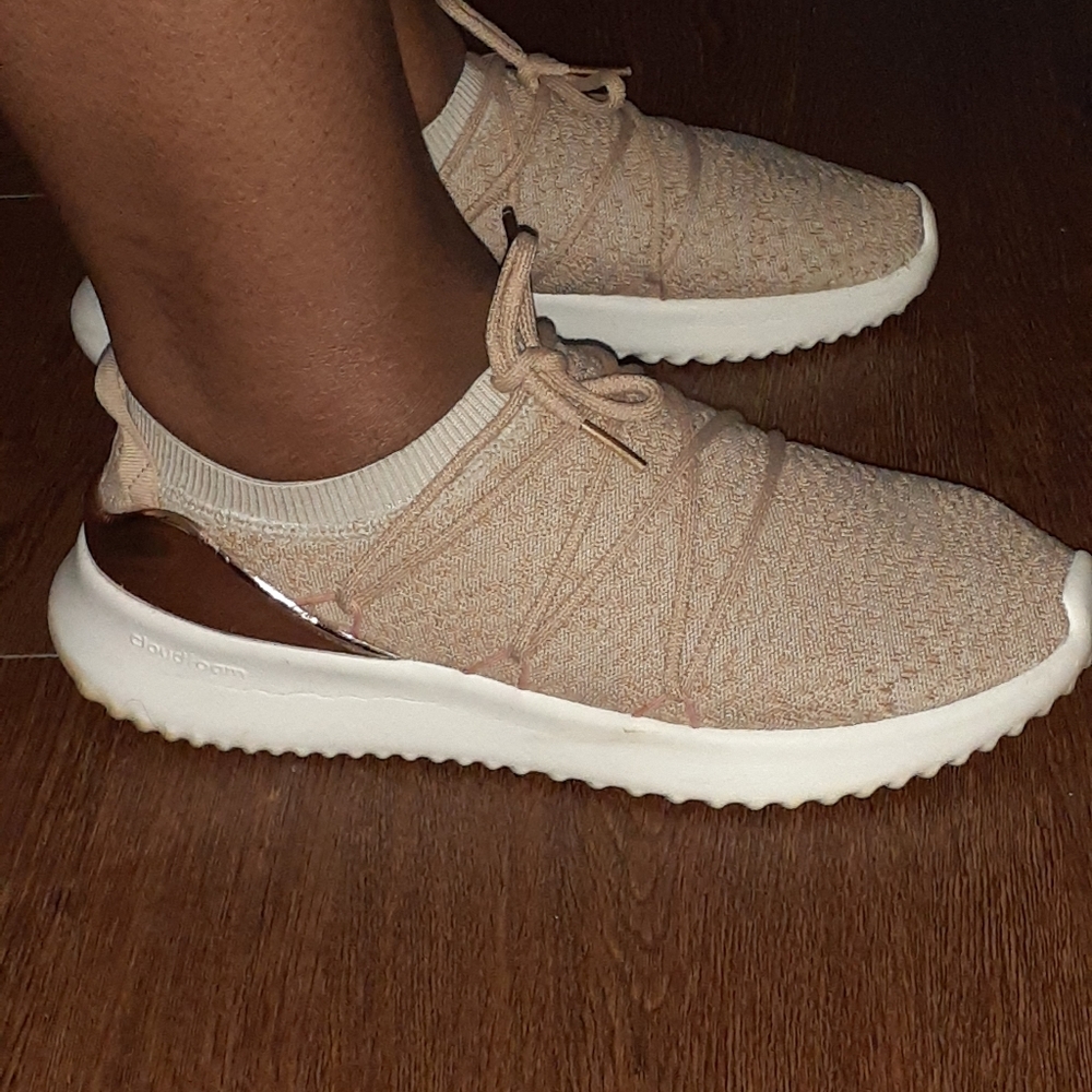 Adidas - Picture 6 of 7